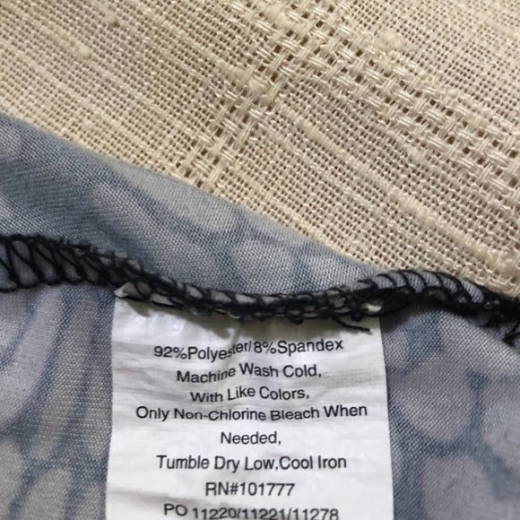 WOMANS SKORT BLACK WITH SUNBURST PATTERN SIZE 2X - Picture 3 of 5